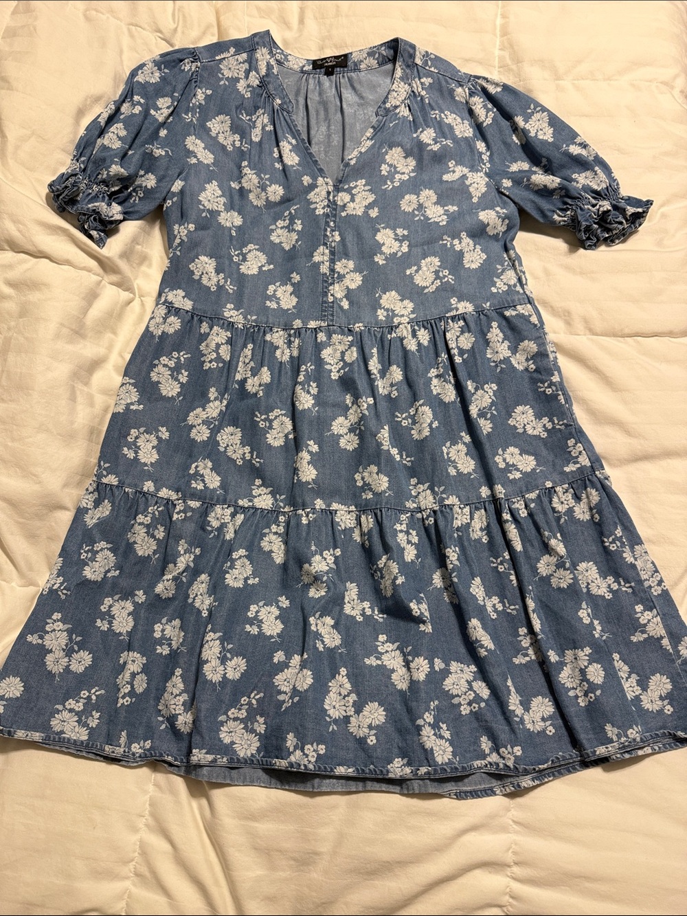 Velvet Heart - Light Blue Floral Tiered Midi Dress - Small